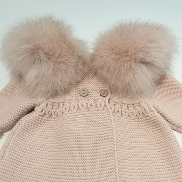 Abrigo punto cuello pelo natural de Pangasa en rosa Empolvado