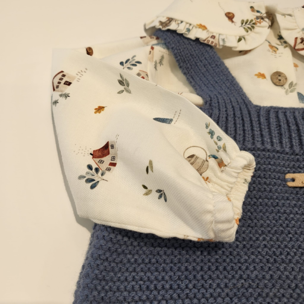 Ranita peto de punto con camisa tela estampada de Martín Aranda