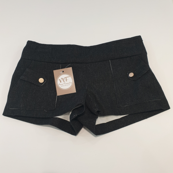 Conjunto short en tela denim con blusón de Noma Fernández