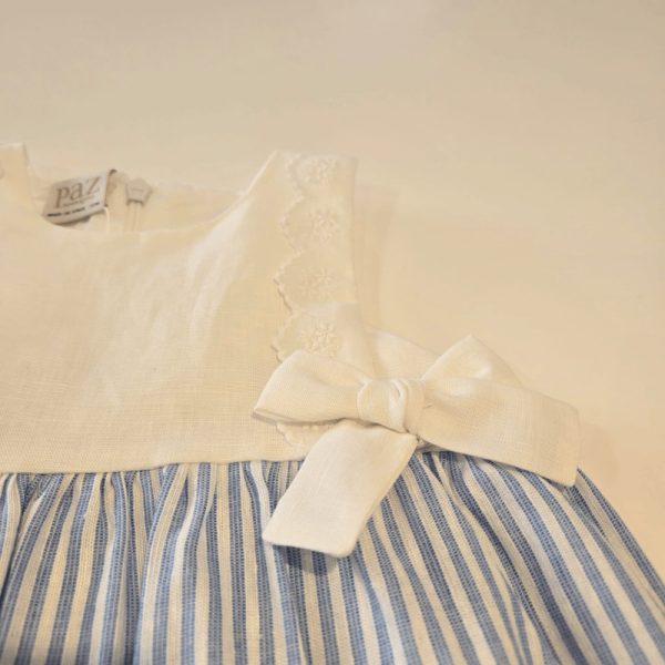 Vestido blanco y azul dorna blanco azul de Paz Rodríguez verano