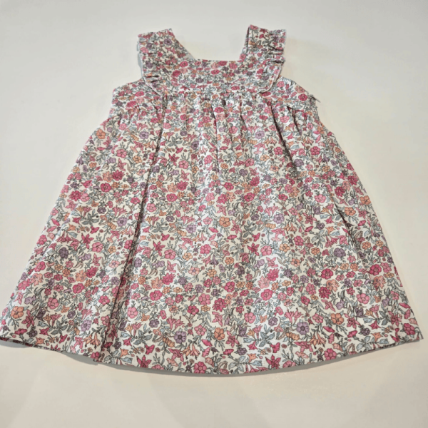 Vestido estampado flores modelo clavel de Paz Rodríguez verano