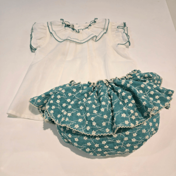 Conjunto blusa braguita volantes Esmeralda La Martinica verano