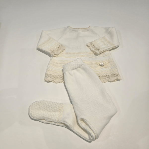 Conjunto jubón con polaina beige de Paz Rodríguez verano