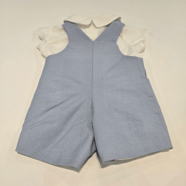 Peto corto y camisa bordada Bico de Paz Rodríguez verano