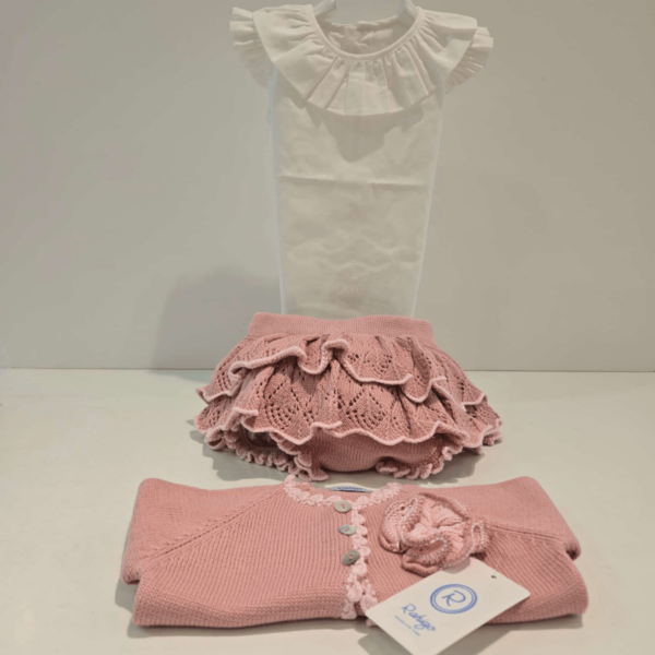 Conjunto blusa/chaqueta/braga de Rahigo verano 2025