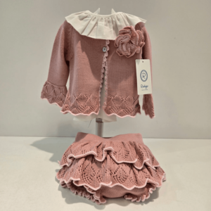 Conjunto blusa/chaqueta/braga de Rahigo verano 2025