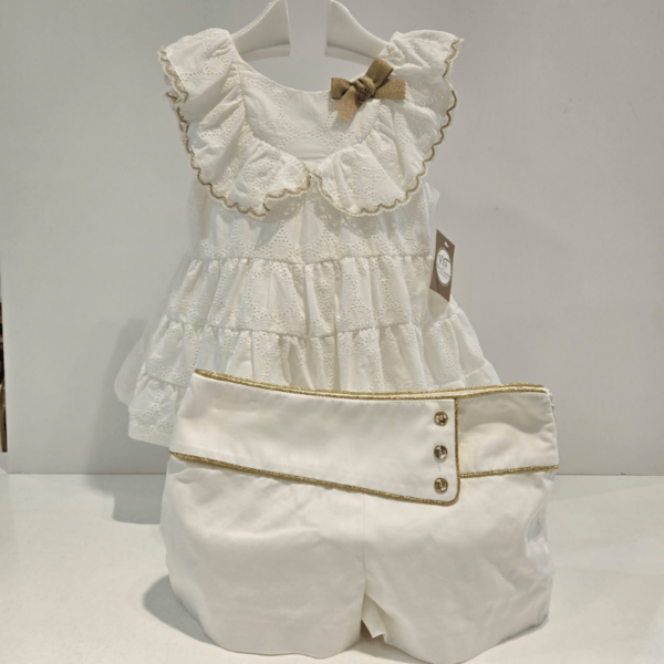 Conjunto blusón short chantilly Noma Fernández verano 2025