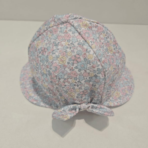 Gorrito a juego colección Liberty de Paz Rodríguez verano - Imagen 3