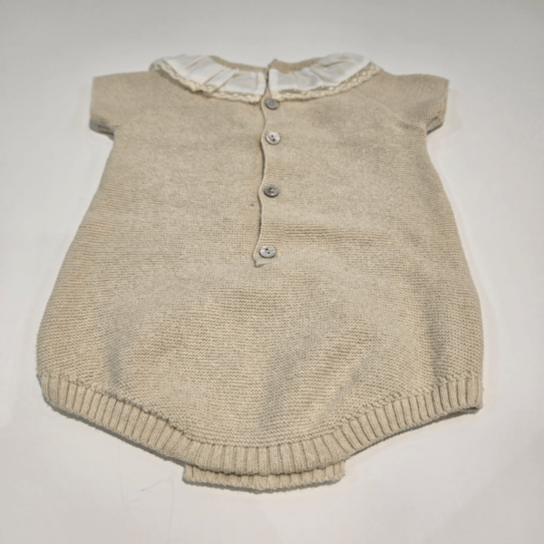 Pelele cuello blanco puntilla encaje Martín Aranda verano