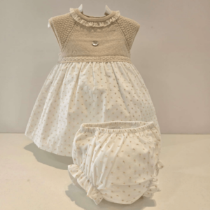 Vestido arena y beige con braga de Martín Aranda Verano