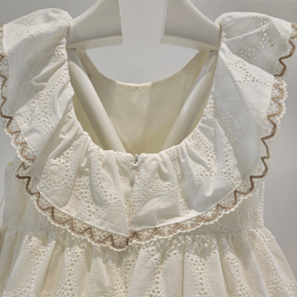 Vestido colección Chantilly de Noma Fernández verano 2025