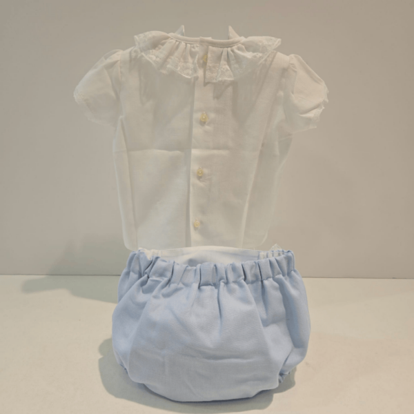 Conjunto azul blanco puntillas niño Carmen Taberner verano