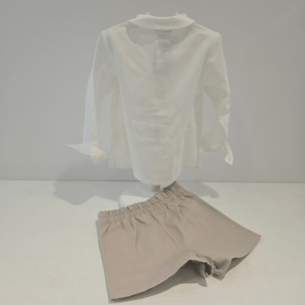 Conjunto niño dos piezas blanco camel Mac Ilusión verano
