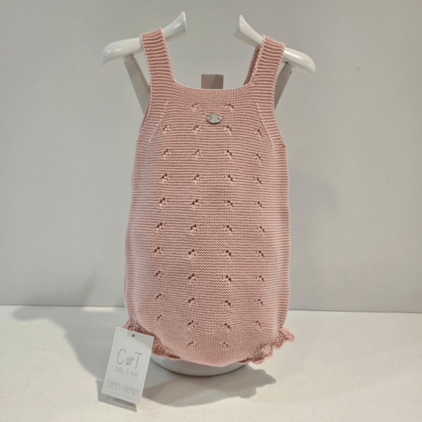 Pelele de punto dos colores azul y rosa Carmen Taberner verano