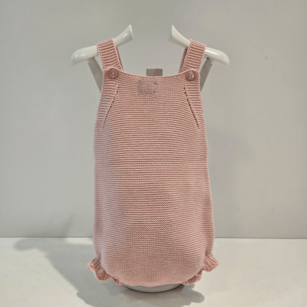 Pelele de punto dos colores azul y rosa Carmen Taberner verano
