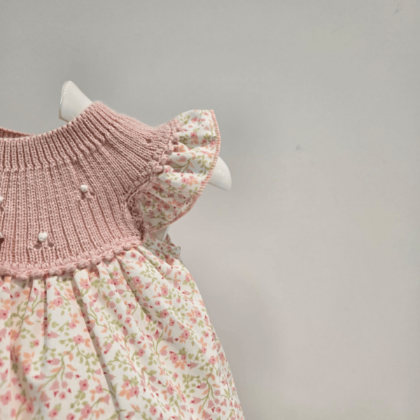 vestido cuerpo punto y tela liberty rosa Carmen Taberner verano