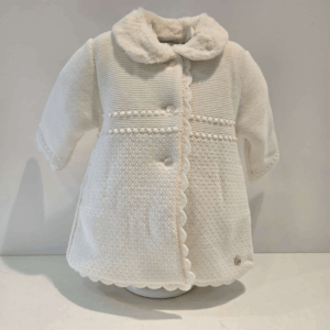 Abrigo punto beige bodoques Paz Rodríguez invierno