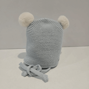 Gorro pompones esencial verde tiza Paz Rodríguez invierno