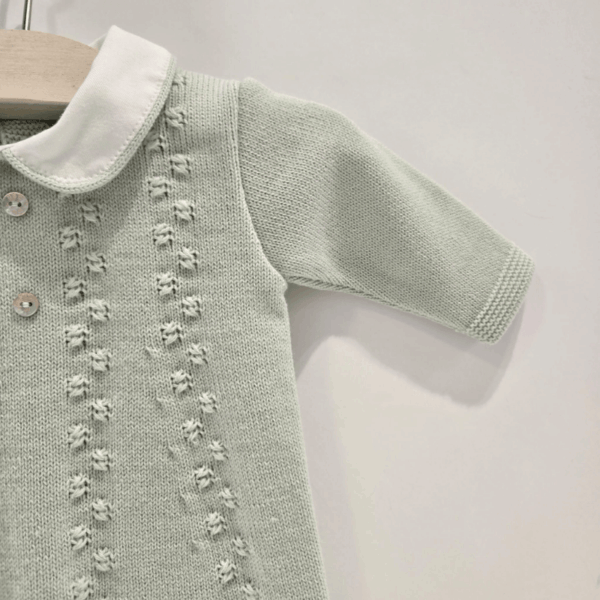 Pelele verde palo pie y cuello blanco Paz Rodríguez invierno