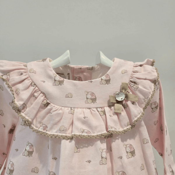 Vestido rosa estampado pascua Paz Rodríguez invierno