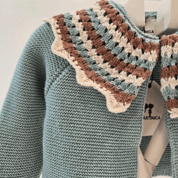 Chaqueta 3/4 cuello bordado bichitos La Martinica invierno 26