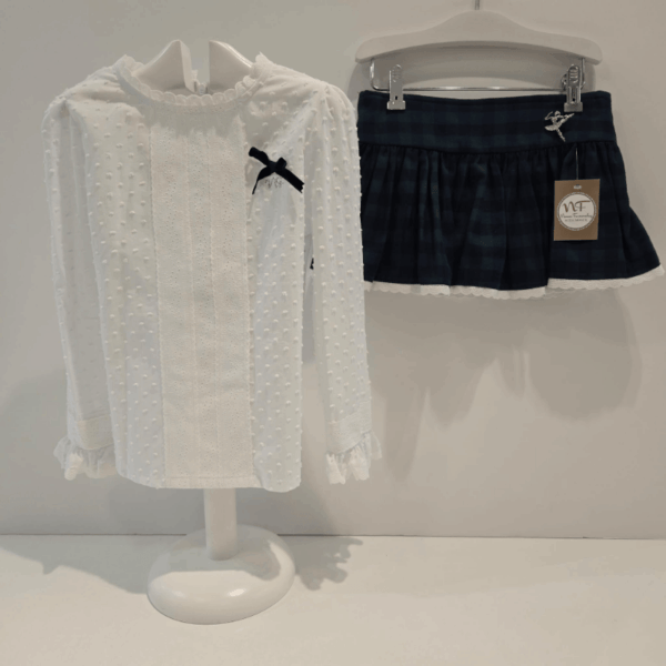 Conjunto blusón/falda short atenea Noma Fernández invierno 26