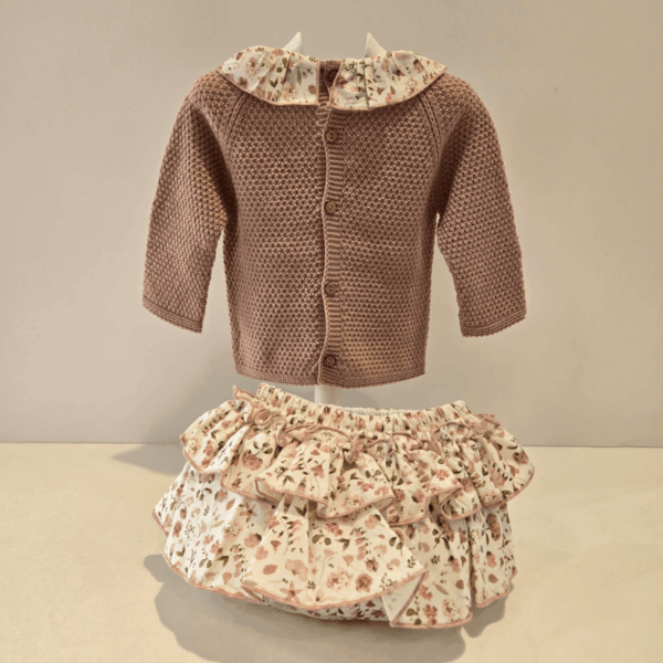 Conjunto braguita rosa vintage flores de Pangasa invierno