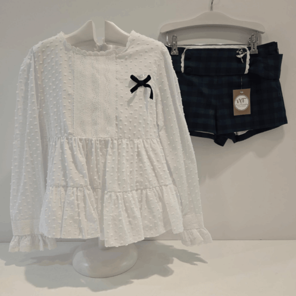 Conjunto short mas blusón Noma Fernández invierno 26