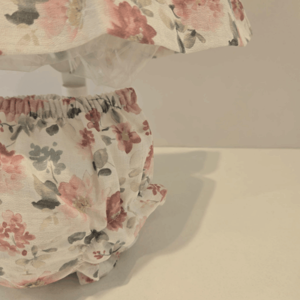 Jesusito pompon rosa Martín Aranda otoño invierno 2025/26