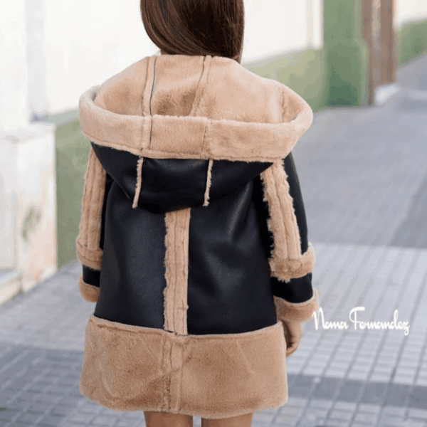 Pelliza larga colección exteriores Noma Fernández invierno 26