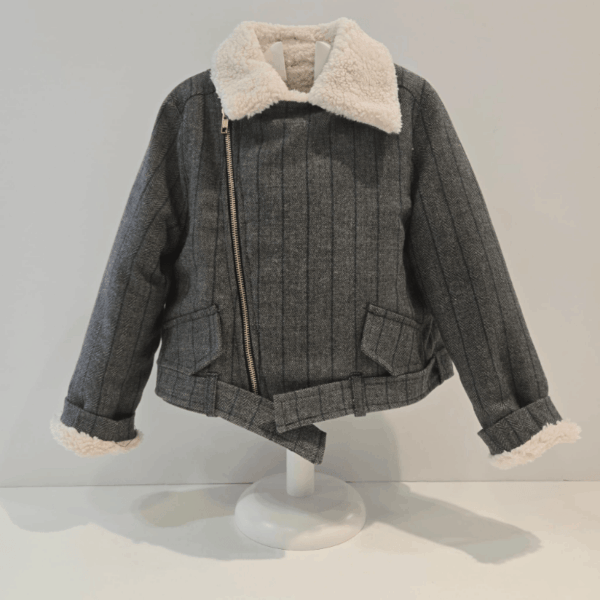 Chaqueta tipo motera casandra Noma Fernández invierno 2026