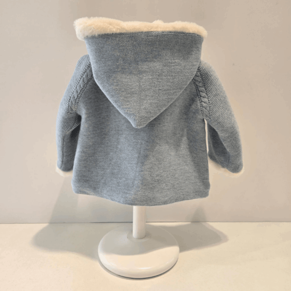 Chaquetón azul capucha Martín Aranda otoño invierno