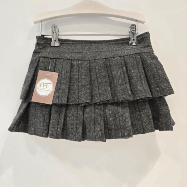Conjunto camisa falda short tablas Casandra Noma invierno 26