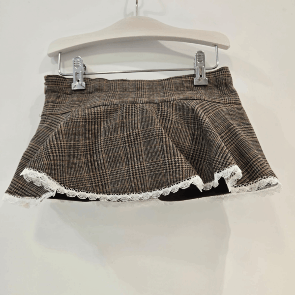 Conjunto falda/short y camisa Noma Fernández invierno 2026