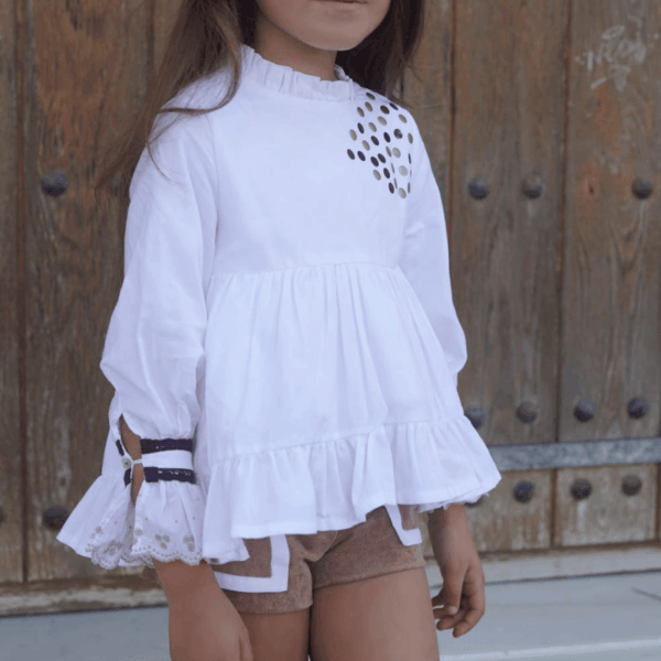 Conjunto short mas blusón Venus Noma Fernández invierno 26 - Imagen 4