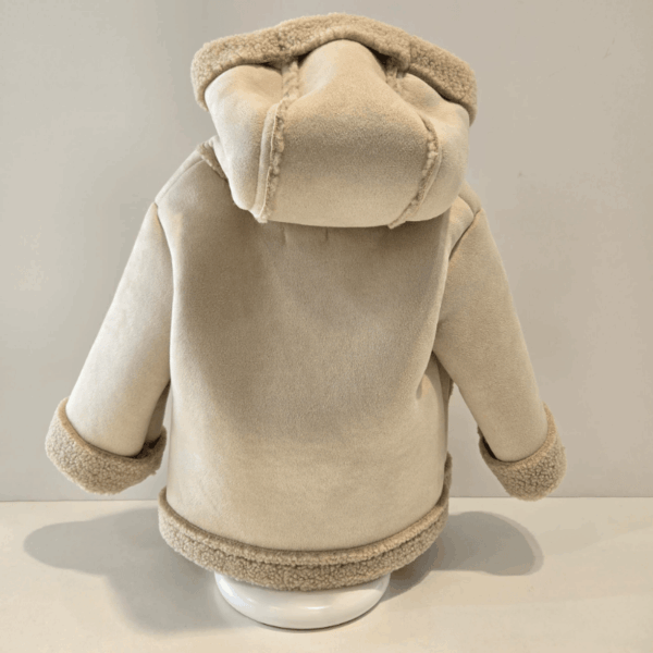 Pelliza chaquetón beige Martín Aranda temporada invierno