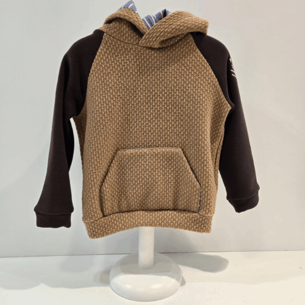 Sudadera camel con chocolate colección venus invierno 26