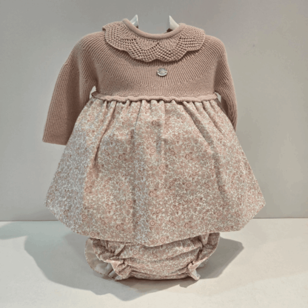 Vestido cuerpo punto falda tela cuello Martín Aranda invierno
