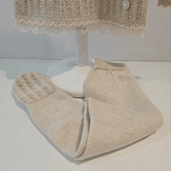 Jubón mas polaina color avena/rosa tiza Paz Rodríguez invierno