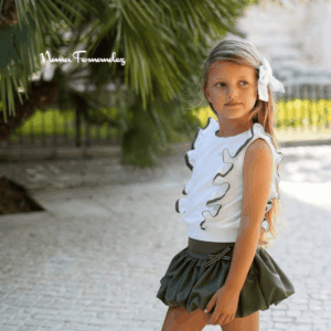 Conjunto falda short abullonada y blusa colección olivo verano