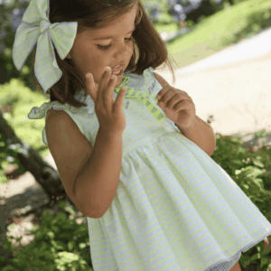 Jesusito niña verde claro modelo pescardinos primavera verano