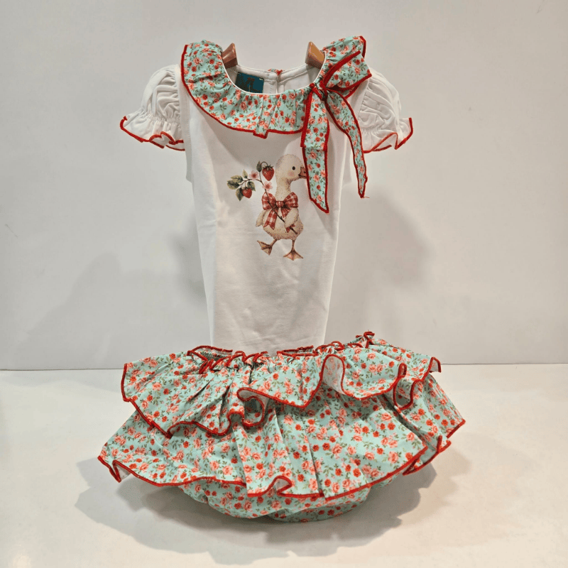 Conjunto frambuesa camiseta manga rizada braga falda verano 26