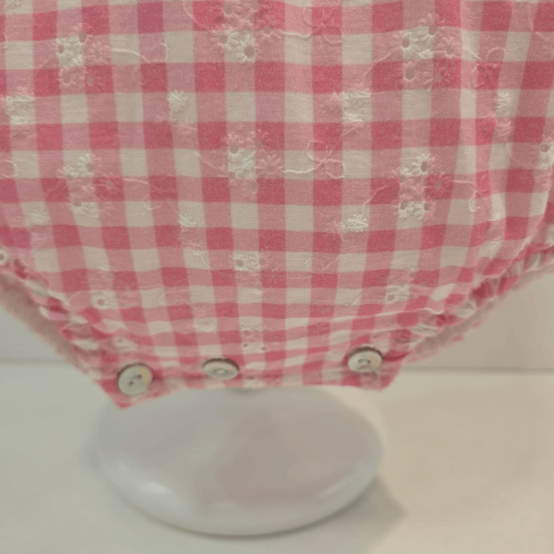 Pelele cuadro vichy cuello encaje Martín Aranda verano 26