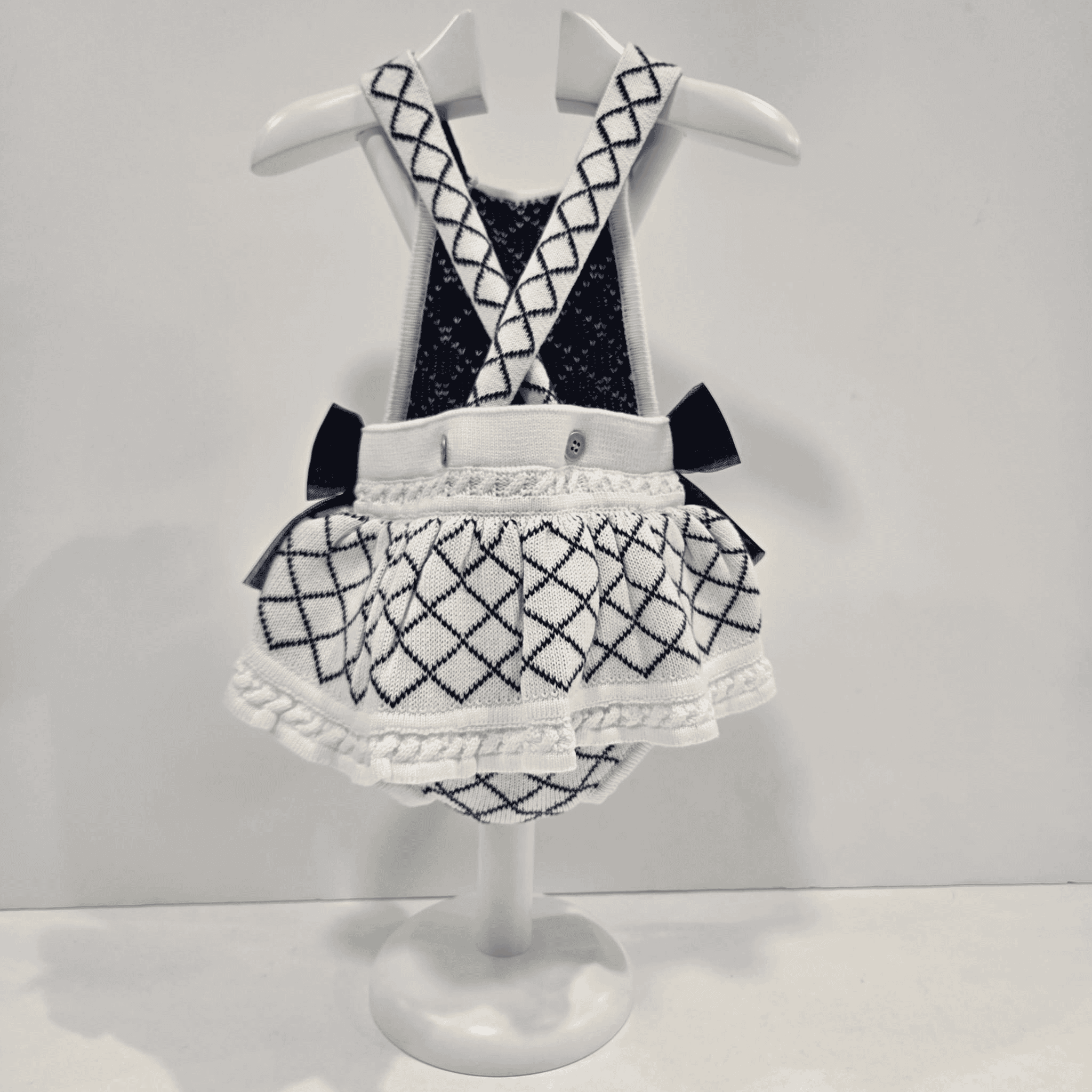 Peto niña mas blusa rombos de Rahigo primavera verano