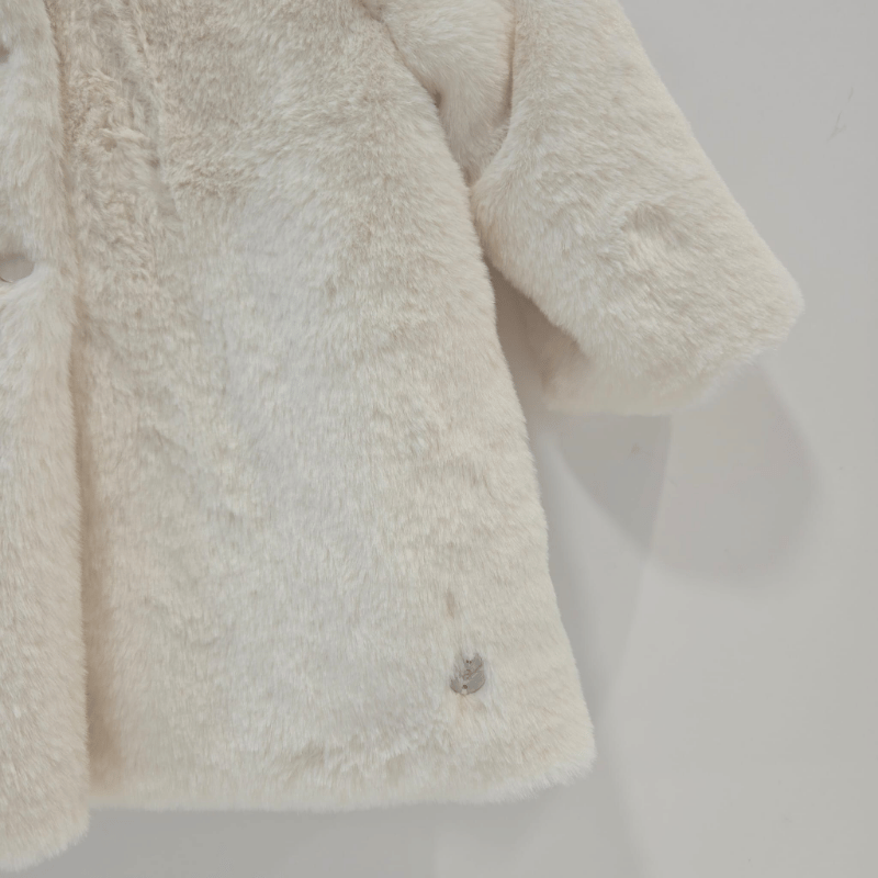 Abrigo pelo colección esencial peluche Paz Rodríguez invierno