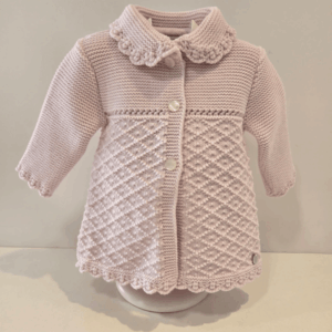 Abrigo punto rosa bajo rombos Paz Rodríguez invierno