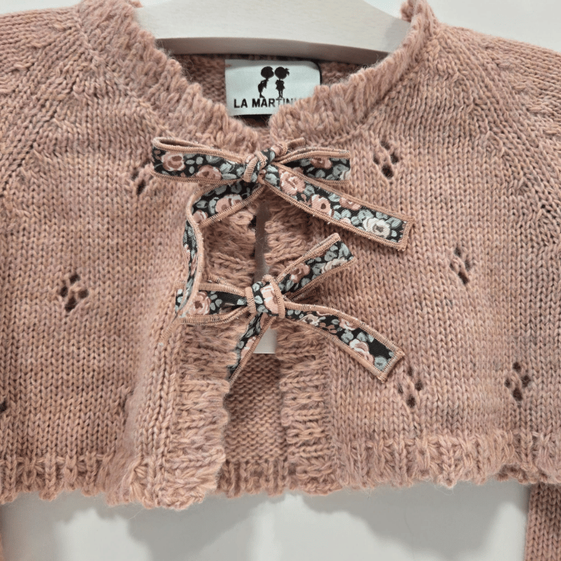 Chaqueta corta lazos colección la tata La Martinica Invierno 26/27 - Imagen 4