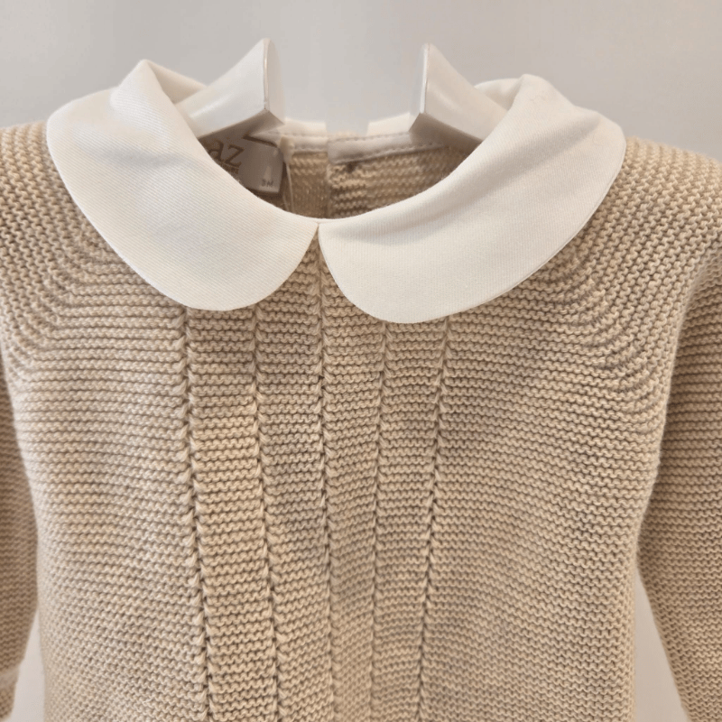 Conjunto avena crudo jubón polaina Lua Paz Rodríguez invierno
