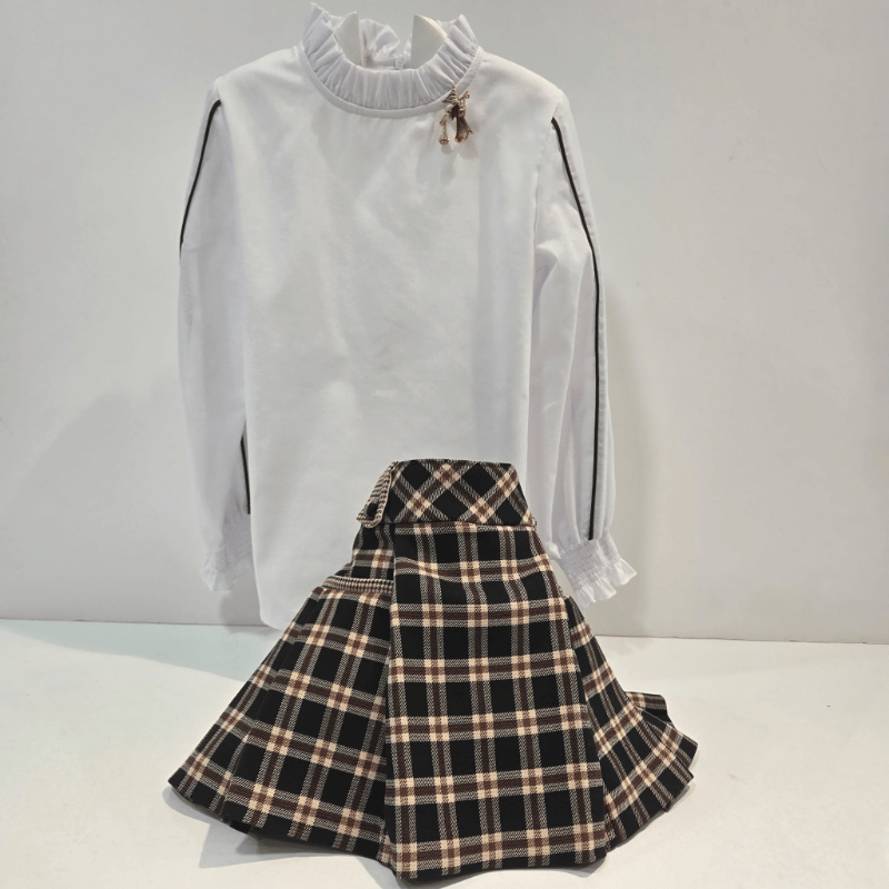 Conjunto falda short colección Bering Noma Fernández 26/27