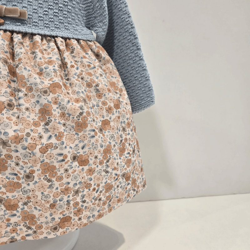 Vestido cuello volante flores cuerpo punto Pangasa invierno